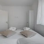 Deluxe With Private Garden, *