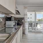 Deluxe With Private Garden, *