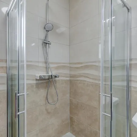 Apartamento Miro's With Private Garden And Parking