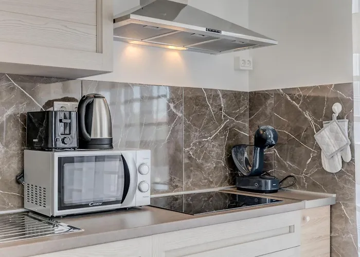Apartman Deluxe With Private Garden,