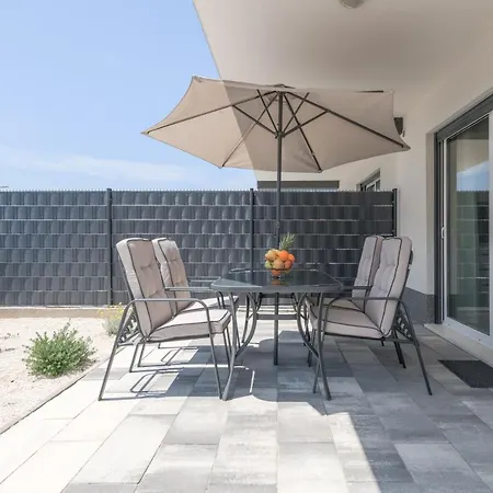 Miro's With Private Garden And Parking * Trogir